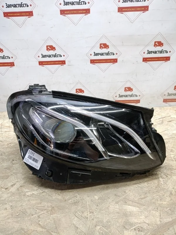 Фара правая Mercedes-Benz E-Klasse 2016-2019 A2139066601 W213