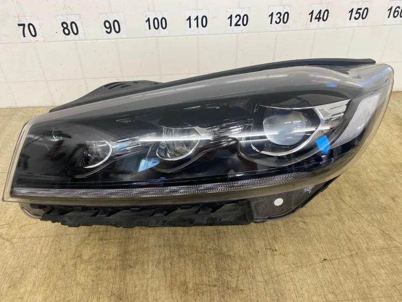 Фара светодиодная KIA SORENTO 3 2014 2015 2016 2017 2018 2019 2020 UM