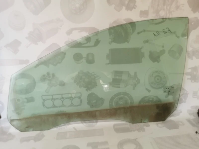 Стекло в дверь FORD FOCUS 2