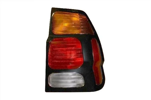 Фонарь задний правый MITSUBISHI PAJERO SPORT I / MONTERO SPORT I K9 1997-2000, PAJERO SPORT I / MONTERO SPORT I K9 2000-2004