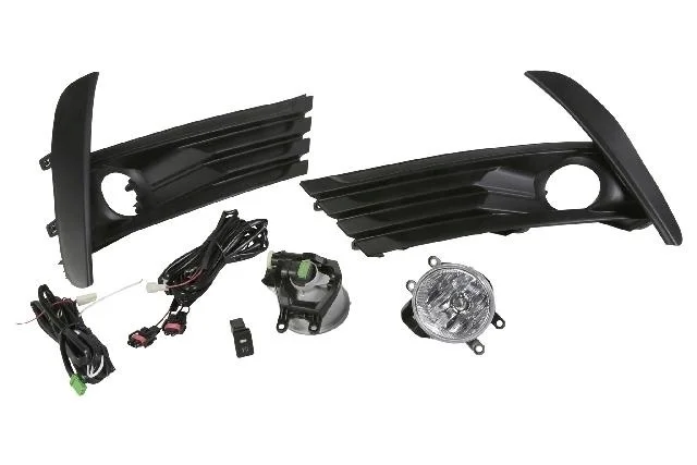 Фара противотуманная левая+правая Уценка 20% (заводской брак) TOYOTA COROLLA E170 / E180 2016-2019
