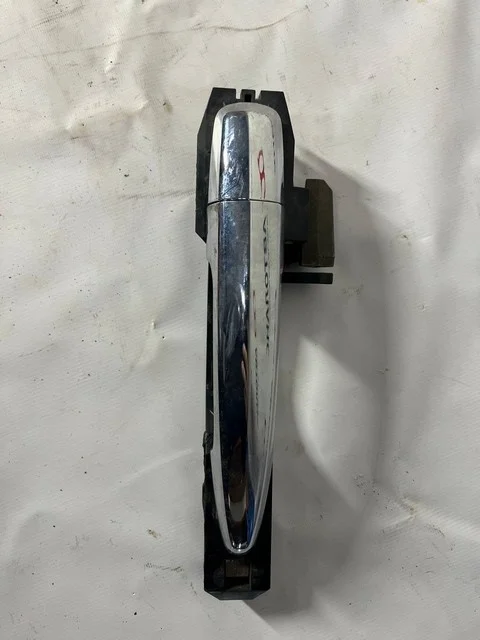 Ручка двери передней правой внешняя WX8 SUBARU B9 TRIBECA WX8 2004-2007