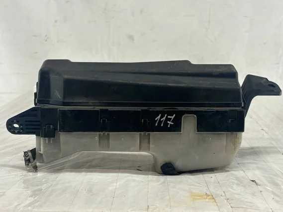 Блок предохранителей AZT251 TOYOTA COROLLA VERSO R10 2004-2009, AVENSIS T250 2006-2008, AVENSIS T250 2003-2006