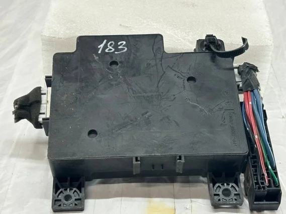 Блок предохранителей CY4A MITSUBISHI OUTLANDER XL CW 2007-2010, LANCER X CY 2007-2010