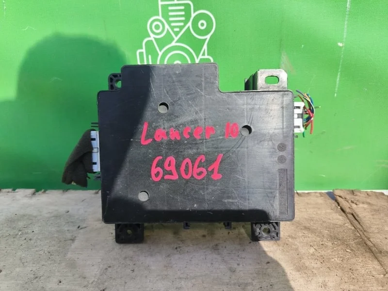 Блок предохранителей Mitsubishi Lancer 10 2007-2012 CY CW GF