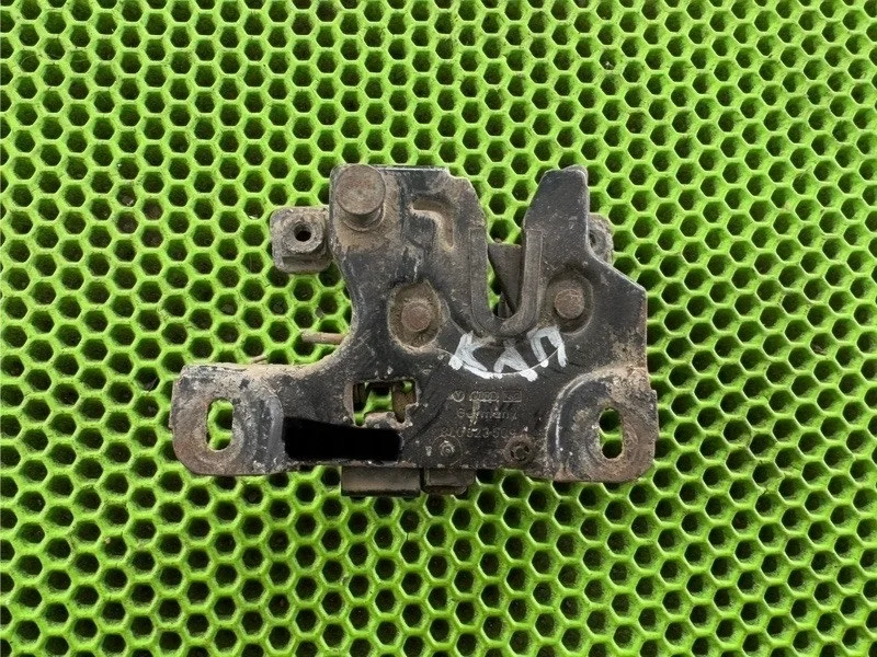 Замок капота Audi A6 C5 8L0823509 C5