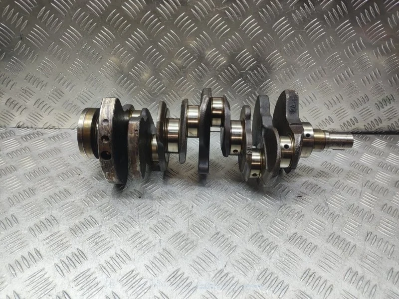 Коленвал Mitsubishi Pajero 3 1999-2006 MN158813 6G75