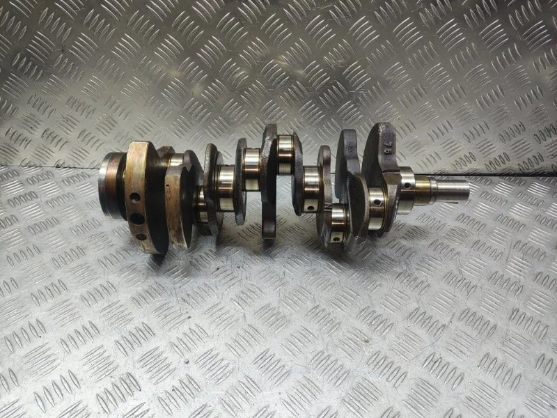 Коленвал Mitsubishi Pajero 3 1999-2006 MN158813 6G75