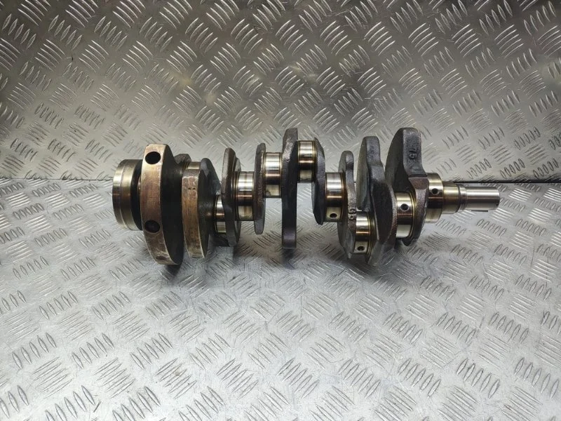 Коленвал Mitsubishi Pajero 3 1999-2006 MN158813 6G75