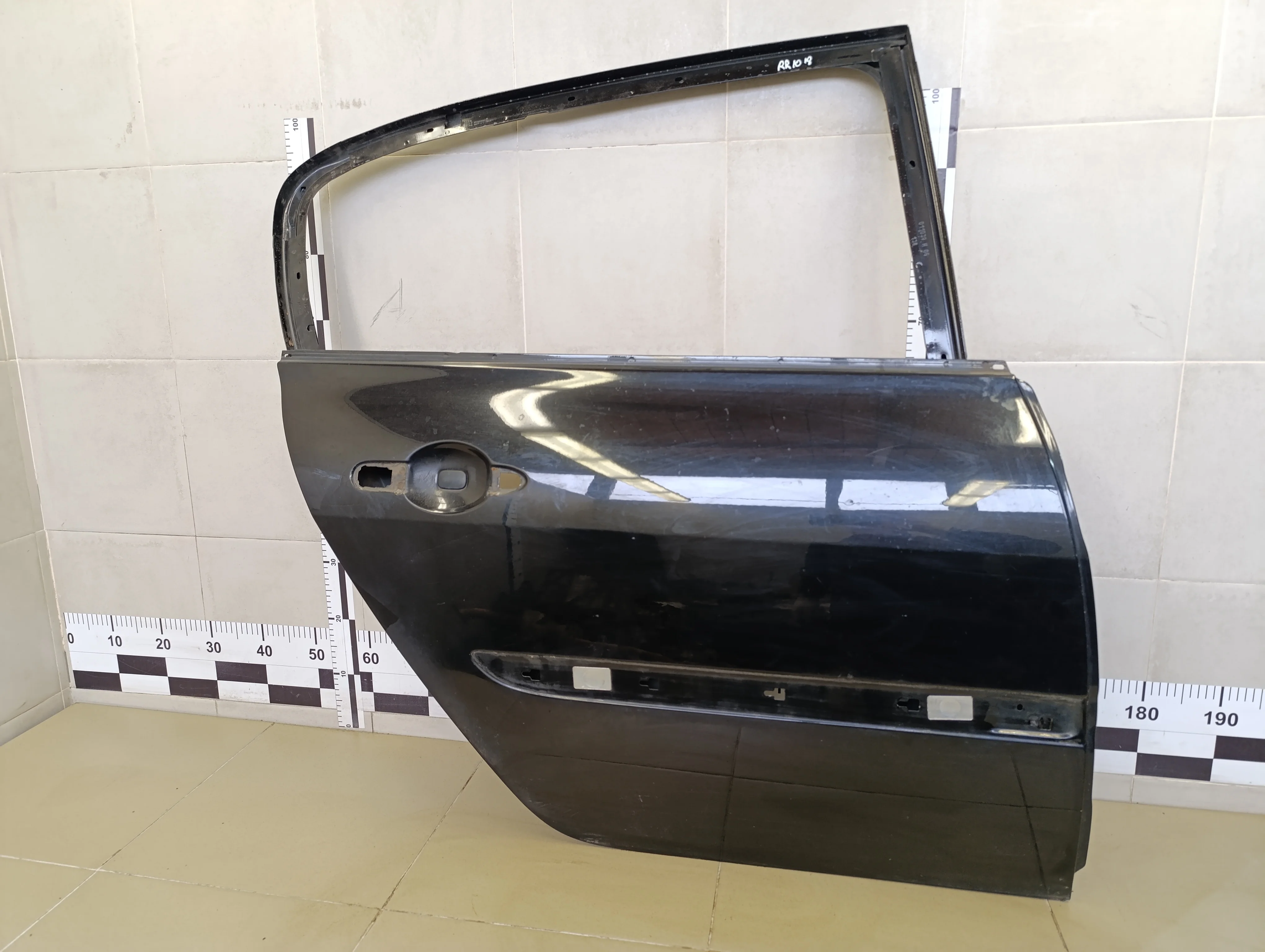 Дверь задняя правая Megane II 2002-2009