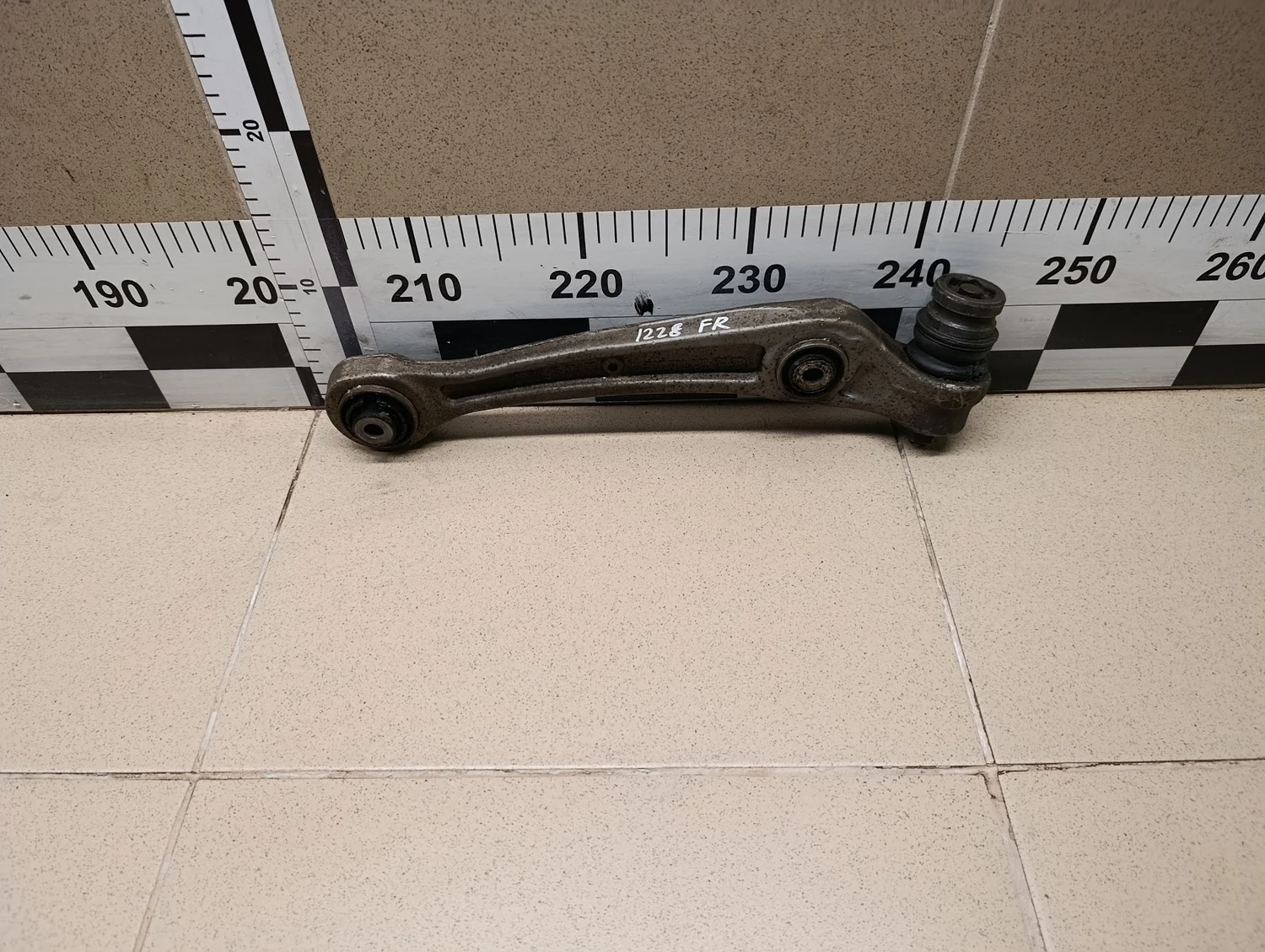 Рычаг передний нижний правый A4 [B8] 2007-2015