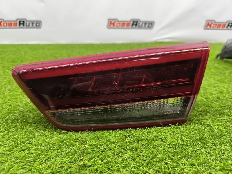 Фонарь внутренний Kia Optima 92404D4250 4, правый