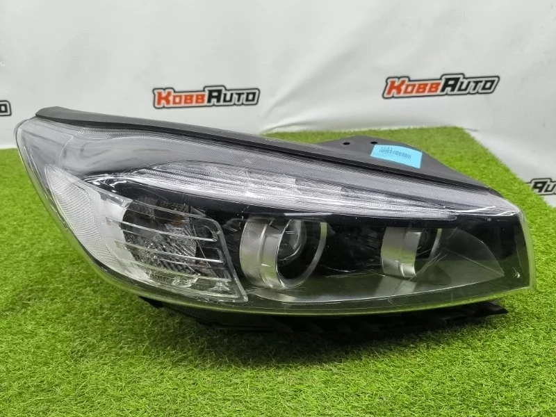 Фара ксеноновая Kia Sorento Prime 2015- 92102C5100 3, правая