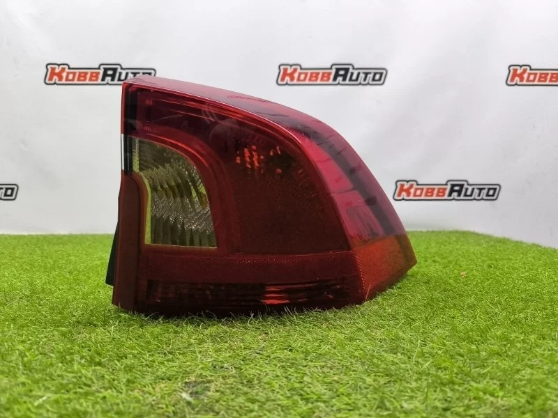 Фонарь Volvo S60 2011- 30796268, правый
