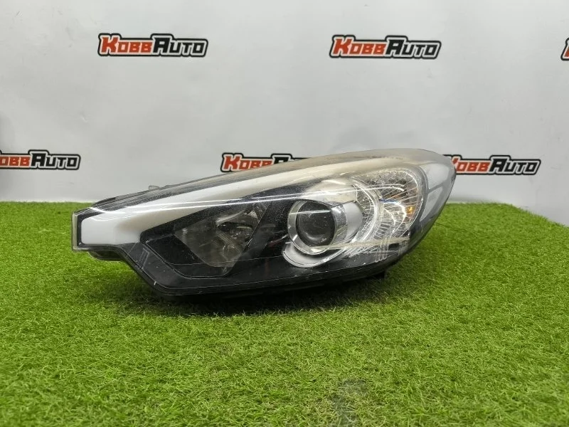 Фара галогеновая Kia Cerato 2013-2016 92101A7030 3, левая