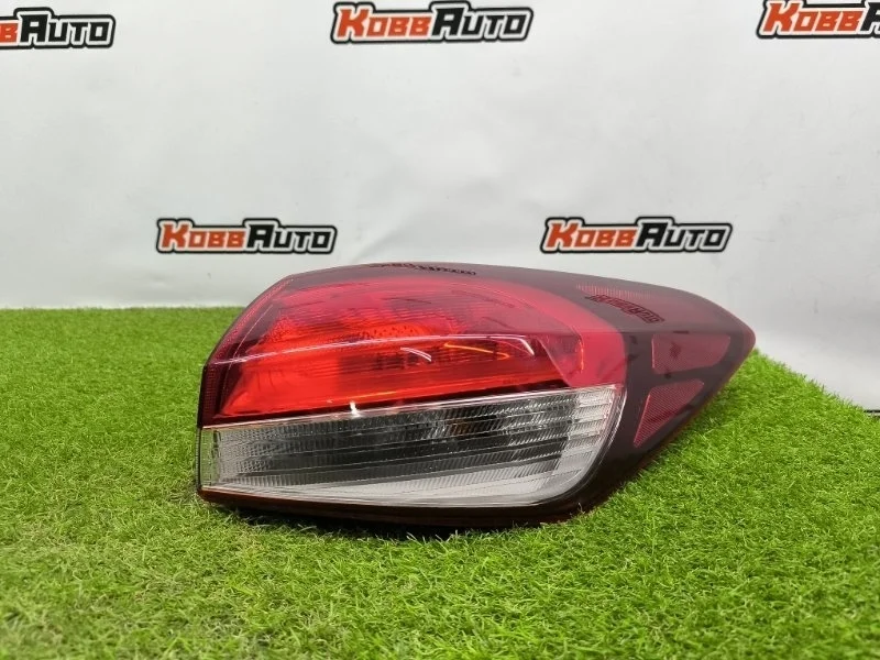 Фонарь внешний Kia Cerato 2013- 92402A7600, правый