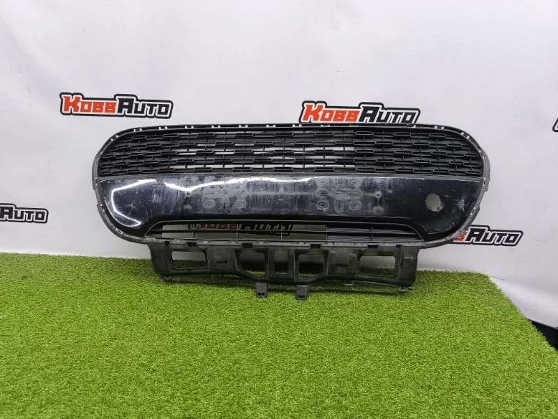 Решетка радиатора Kia Picanto 86561G6000