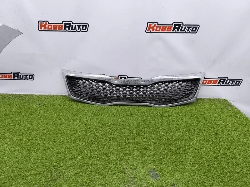 Решетка радиатора Kia Optima 2010-2016 863522T000 3