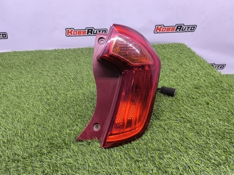 Фонарь Kia Picanto 924021Y000, правый