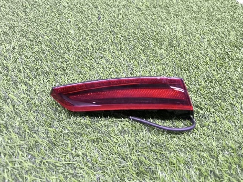 Фонарь внутренний Hyundai Sonata 2019- 92404L1000 8, правый