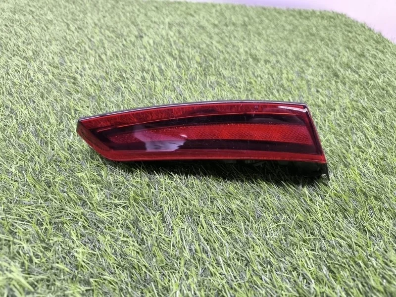 Фонарь внутренний Hyundai Sonata 2019- 92404L1000 8, правый