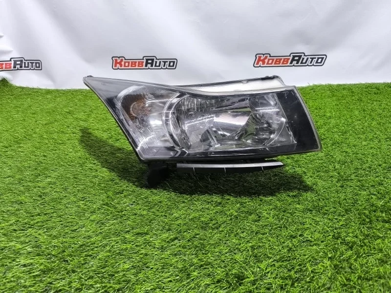 Фара галогеновая Chevrolet Cruze 95913327, правая