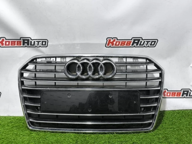 Решетка радиатора Audi A6 4G0853651 C7