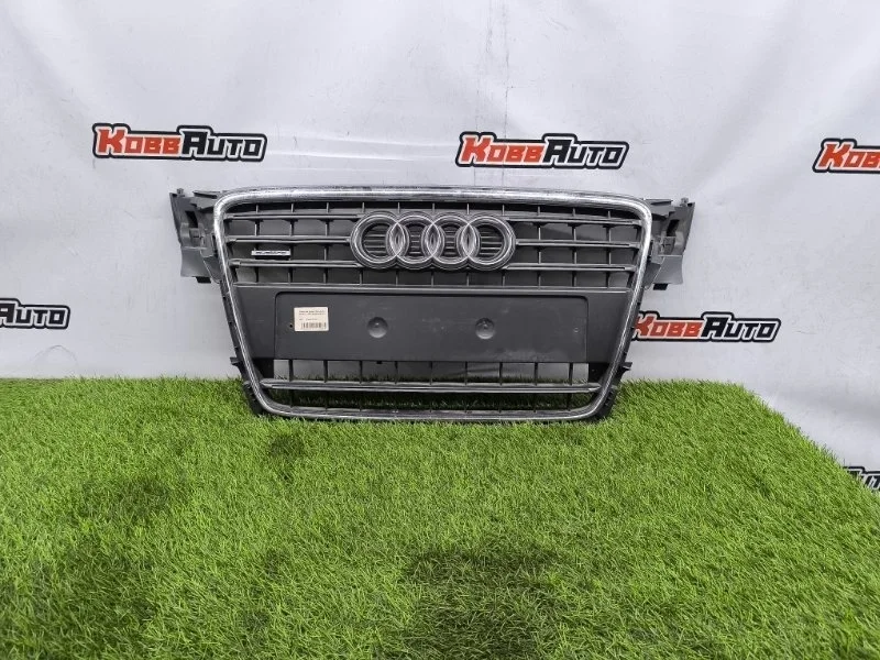Решетка радиатора Audi A4 8K0853651E