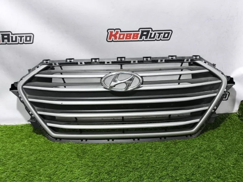 Решетка радиатора Hyundai Elantra 2016- 86351F2000