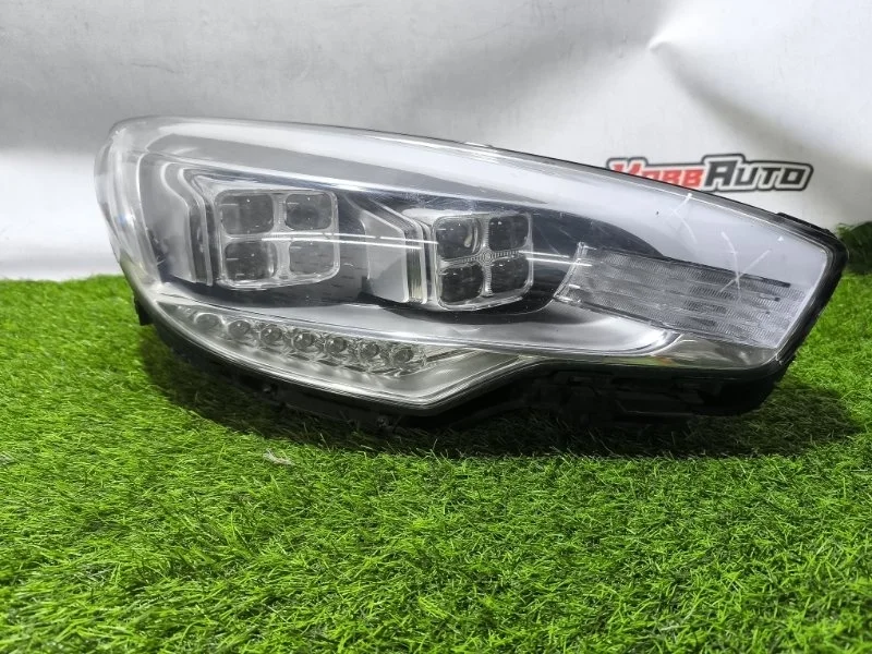 Фара LED Kia Quoris 921023T200, передняя правая