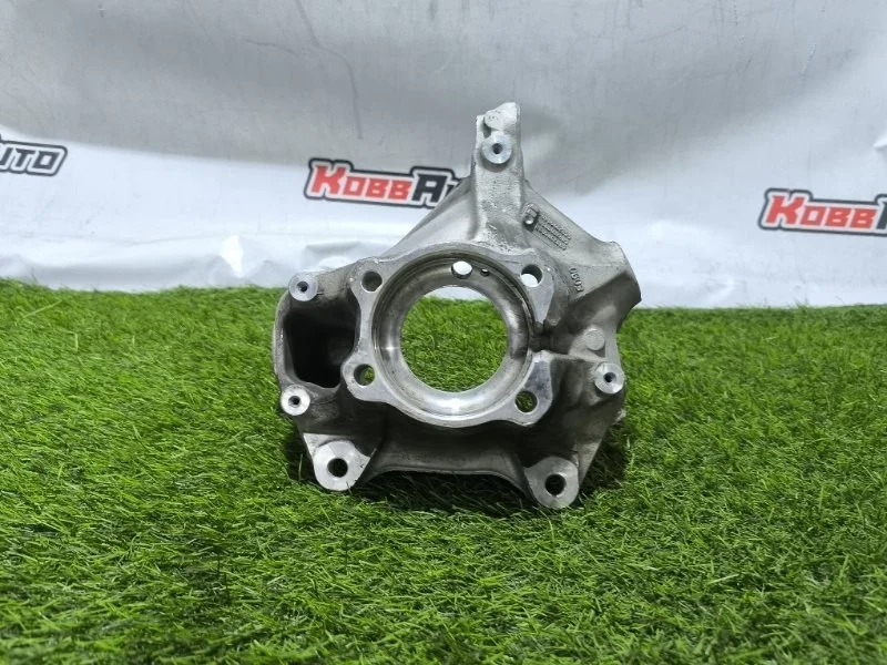 Кулак поворотный Bmw X3 31216882598 G01, передний правый