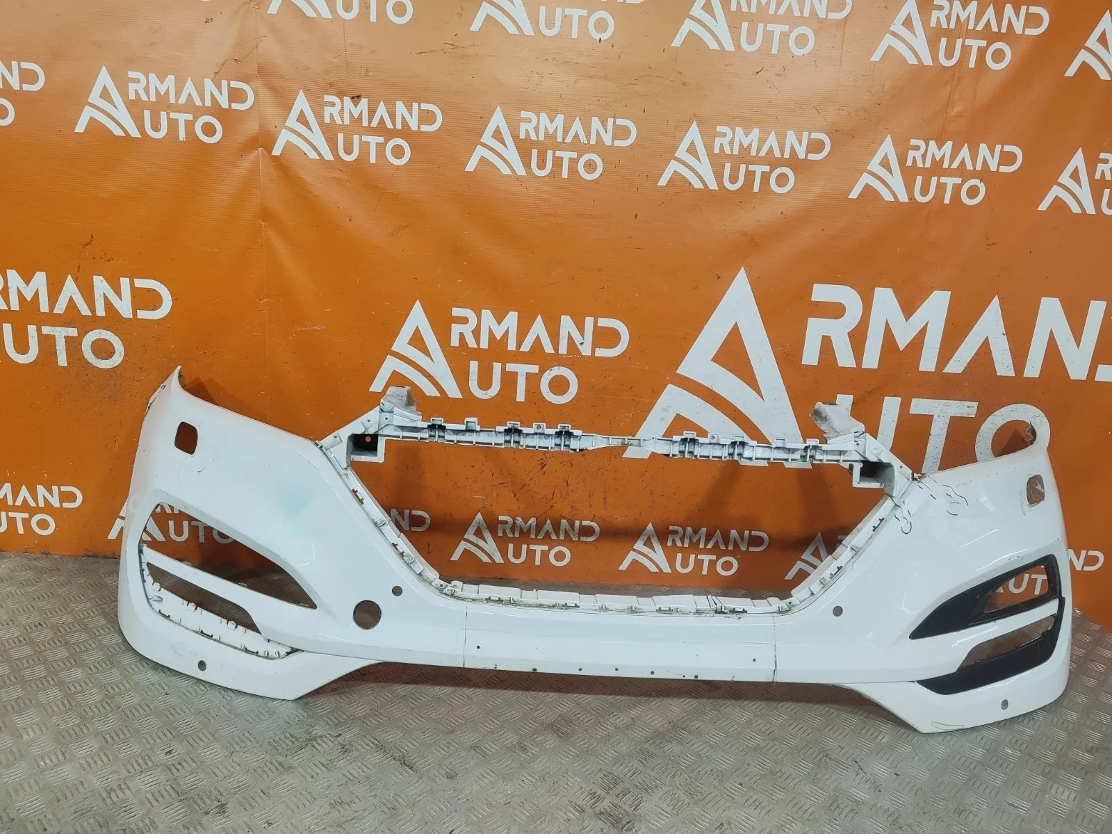 Бампер Hyundai Tucson 2015-2018 3