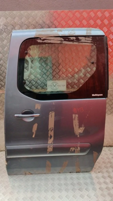 Дверь боковая левая Peugeot Partner