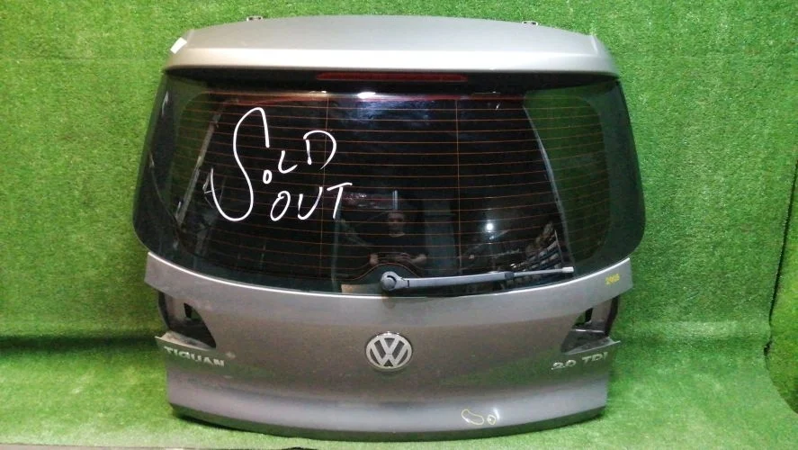 дверь багажника Volkswagen CBAB,CFF,CAXA,CCTA,CFFB 5N1,5N2,NF Volkswagen Tiguan CBAB,CFF,CAXA,CCTA,CFFB 5N1,5N2,NF 5N0827025G