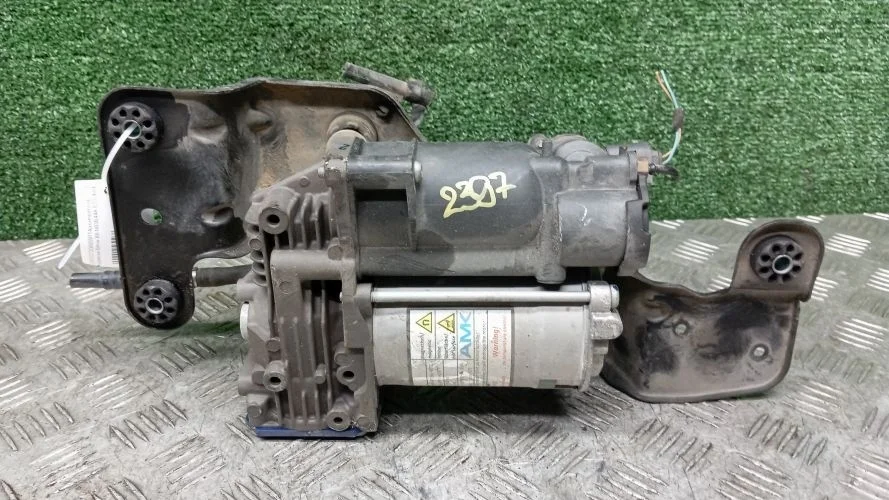 компрессор подвески Bmw 306D3,N63B44A E70,E71,E72 Bmw X5,X6 306D3,N63B44A E70,E71,E72 37206859714
