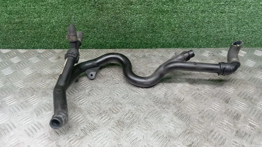 патрубок системы охлаждения Bmw 306D3 E70 Bmw X5 306D3 E70 11537806706