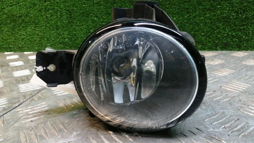 противотуманная фара Bmw 306D3,N52B30AF,M57N2,N52N,N47D20A E83,E70 Bmw X3,X5 306D3,N52B30AF,M57N2,N52N,N47D20A E83,E70 63176924656,89203665,63177837502
