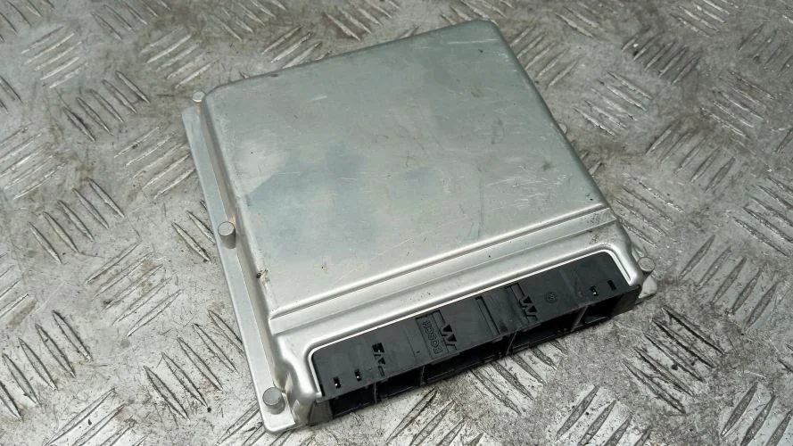блок управления двс Mercedes-Benz 112972 W220 Mercedes-Benz S-Class 112972 W220 A1121535779,0261208353