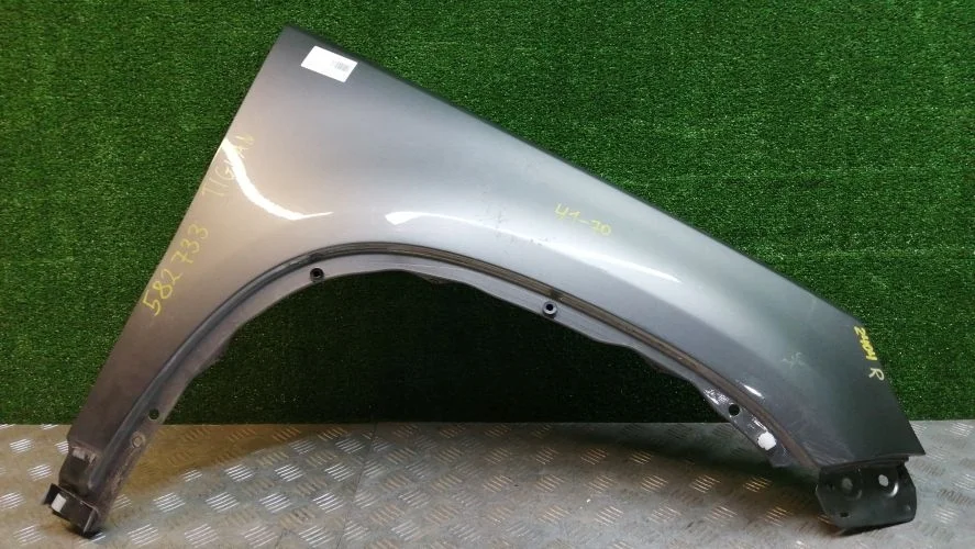 крыло Volkswagen CBAB,CFF,CCTA,CFFB 5N2,5N1 Volkswagen Tiguan CBAB,CFF,CCTA,CFFB 5N2,5N1 5N0821106A