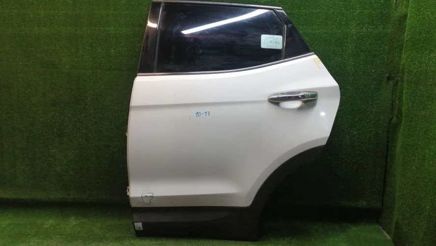 дверь боковая Hyundai D4HA DM Hyundai Santa Fe D4HA DM 770032W000