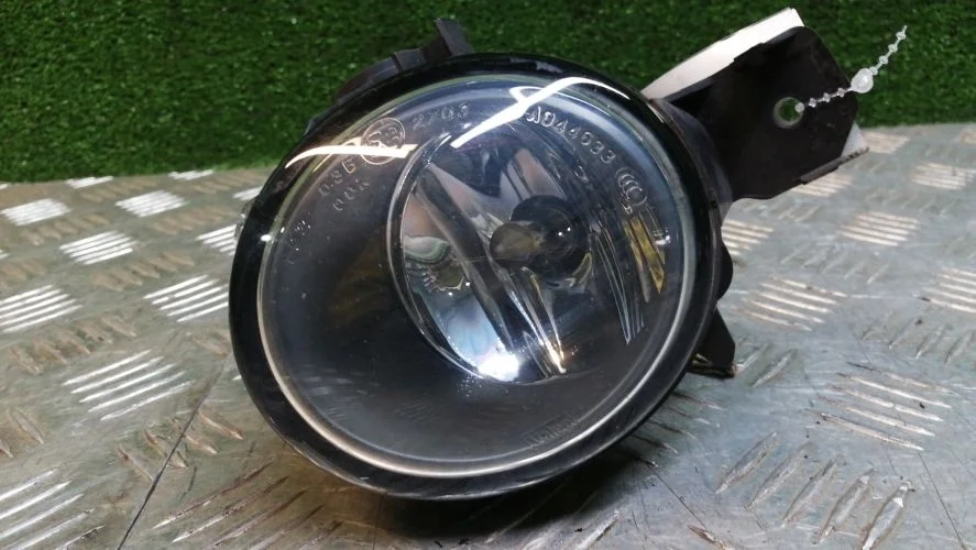 противотуманная фара Bmw 306D3,N52B30AF,M57N2,N52N,N47D20A E83,E70 Bmw X3,X5 306D3,N52B30AF,M57N2,N52N,N47D20A E83,E70 63176924655,89203675,63177837501