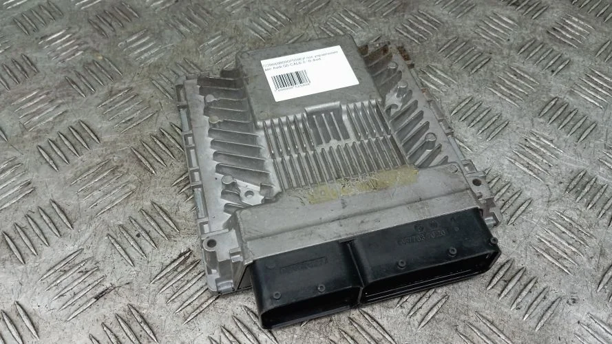блок управления двс Audi CALB 8RB Audi Q5 CALB 8RB 8R0907559E