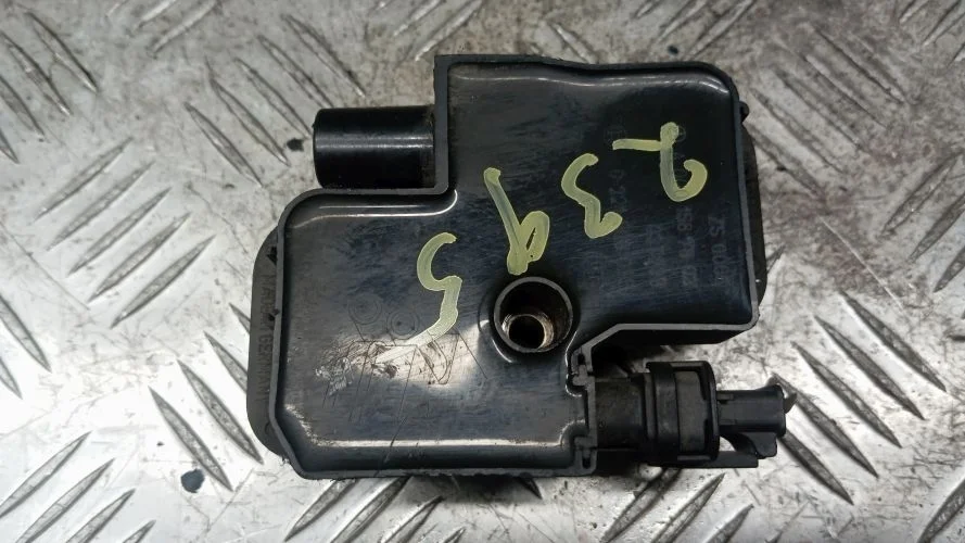 катушка зажигания Mercedes-Benz 112972 W220 Mercedes-Benz S-Class 112972 W220 A0001587803