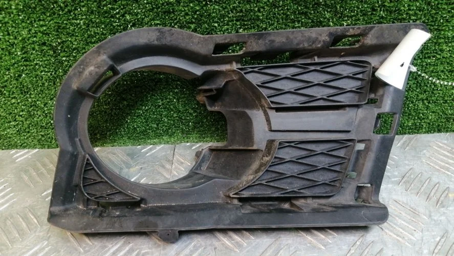 рамка противотуманной фары Volkswagen CBAB,CFF 5N1 Volkswagen Tiguan CBAB,CFF 5N1 5N0853665A
