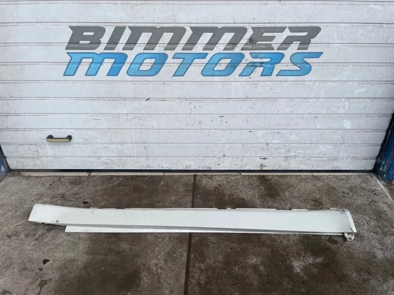 M накладка порога Bmw X5M 51778037290 Е70 S63B44A, правый