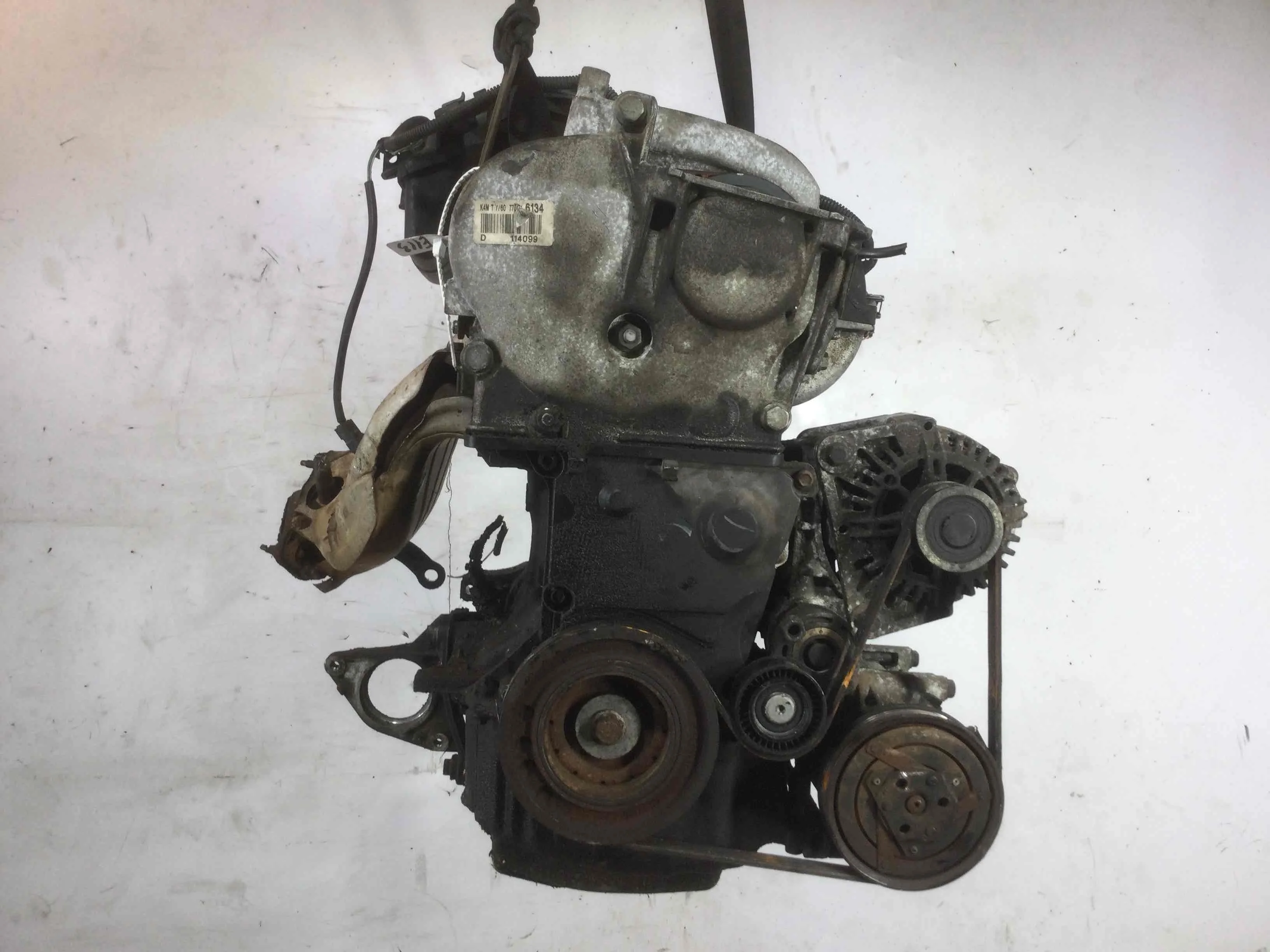 Двигатель Renault Megane Megane II (KM,LM) 2003 - 2009 бензин 1.6 i Механика