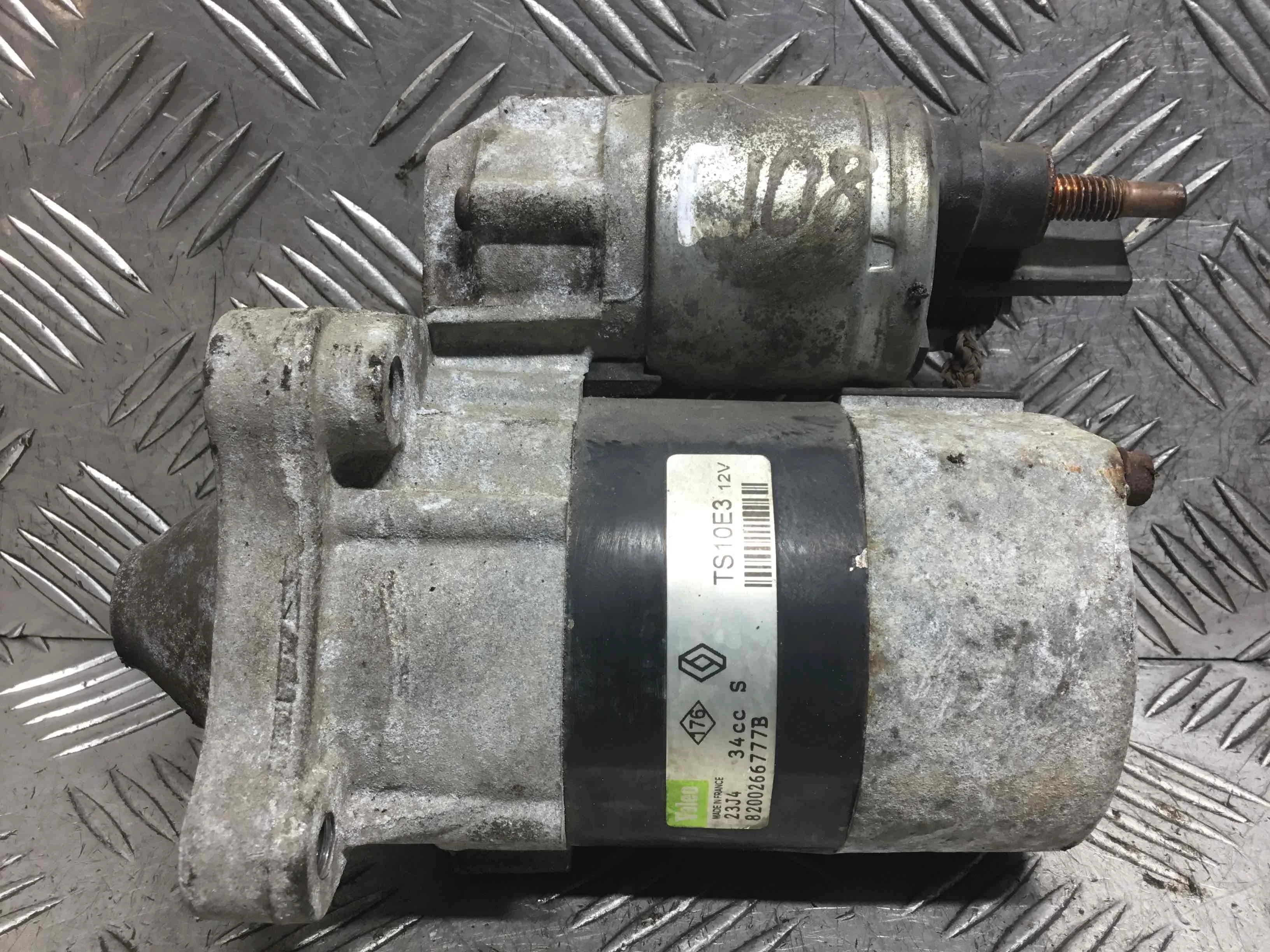 Стартер Renault Megane 2 поколение (2002-2006) бензин 1.6 i Механика