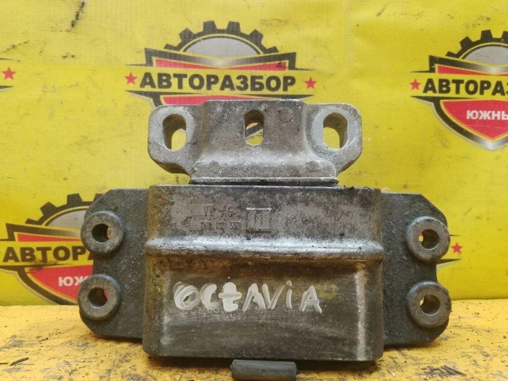 Опора двигателя левая Skoda Octavia II рестайлинг (2008—2013)