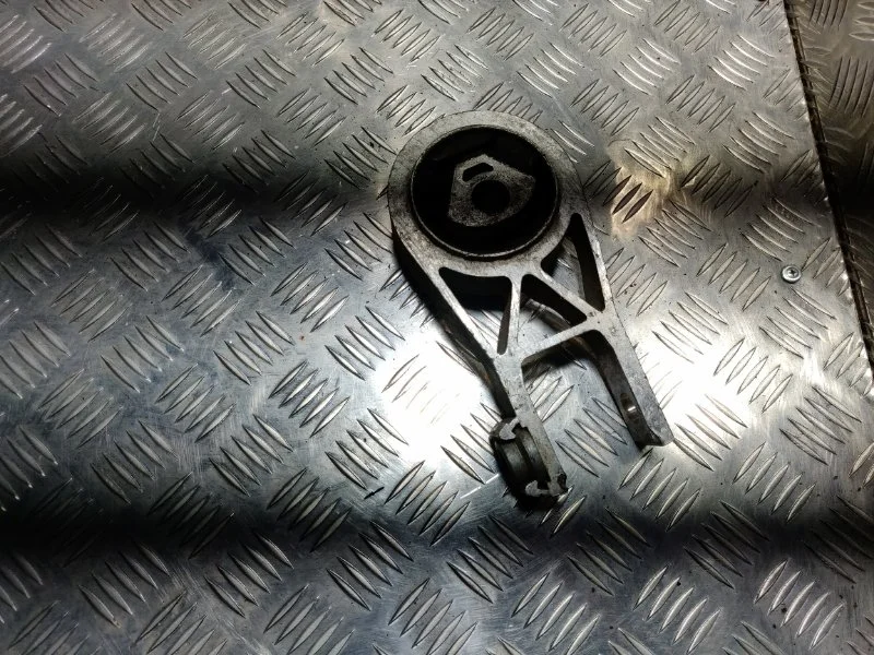 подушка кпп Fiat Ducato