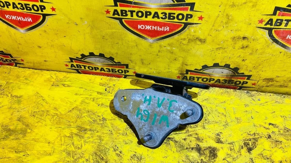 Петля двери задней Mercedes-Benz M-класс W164 (2005—2008)